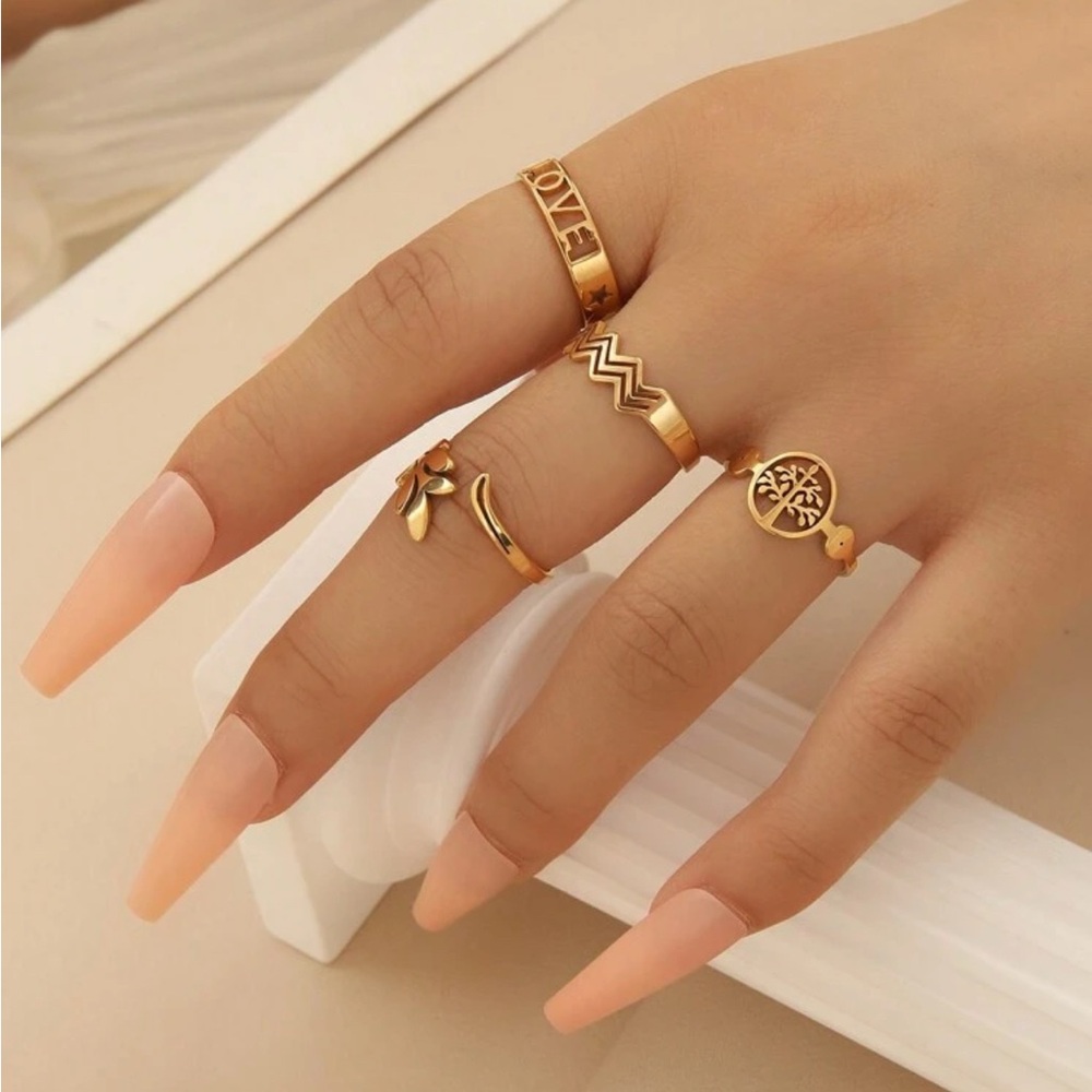 Elegant Gold-Tone Ring Set